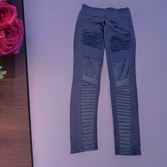 Alo Yoga Leggings Small - Picture 1 of 5